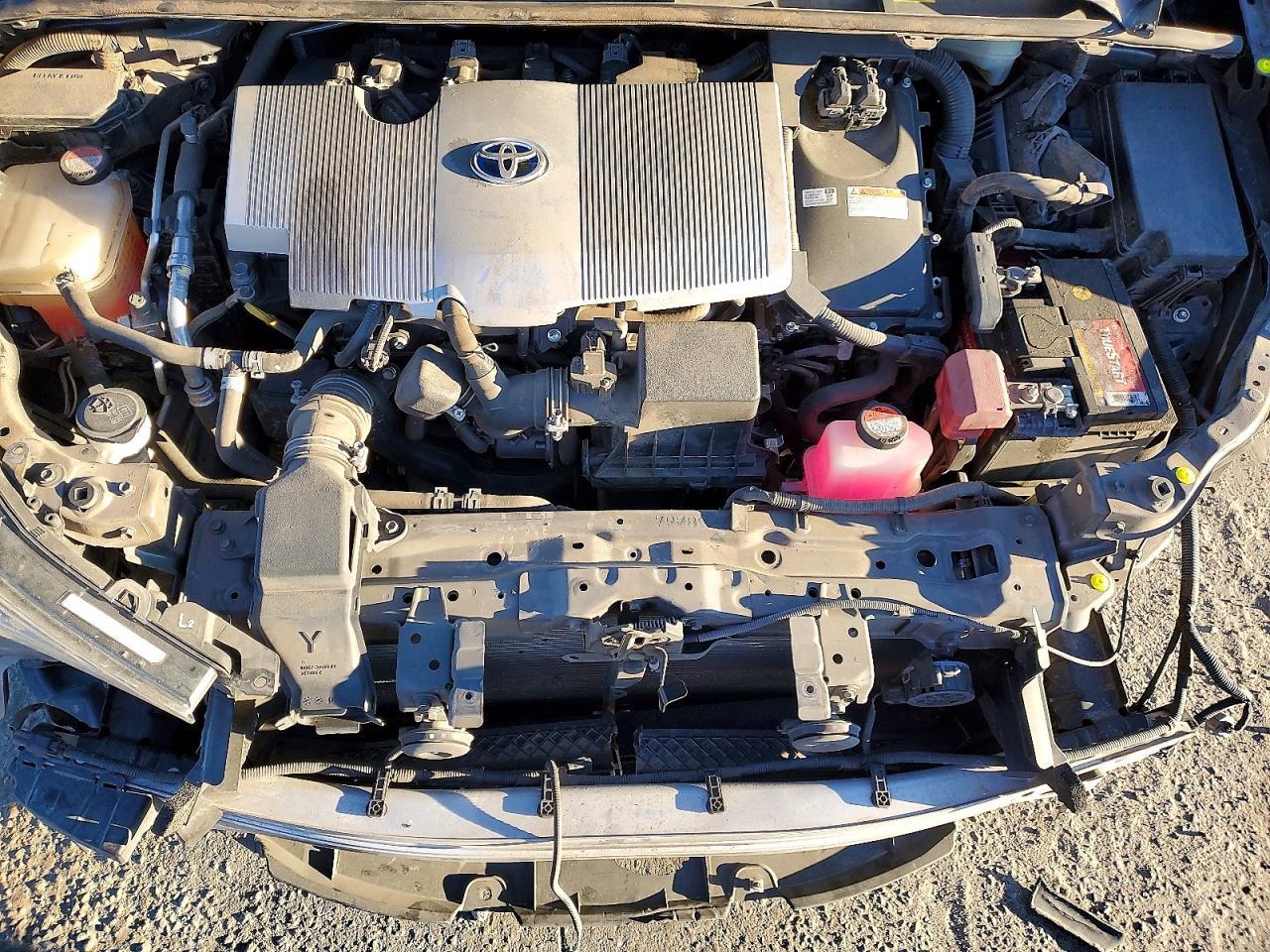 2016 TOYOTA PRIUS