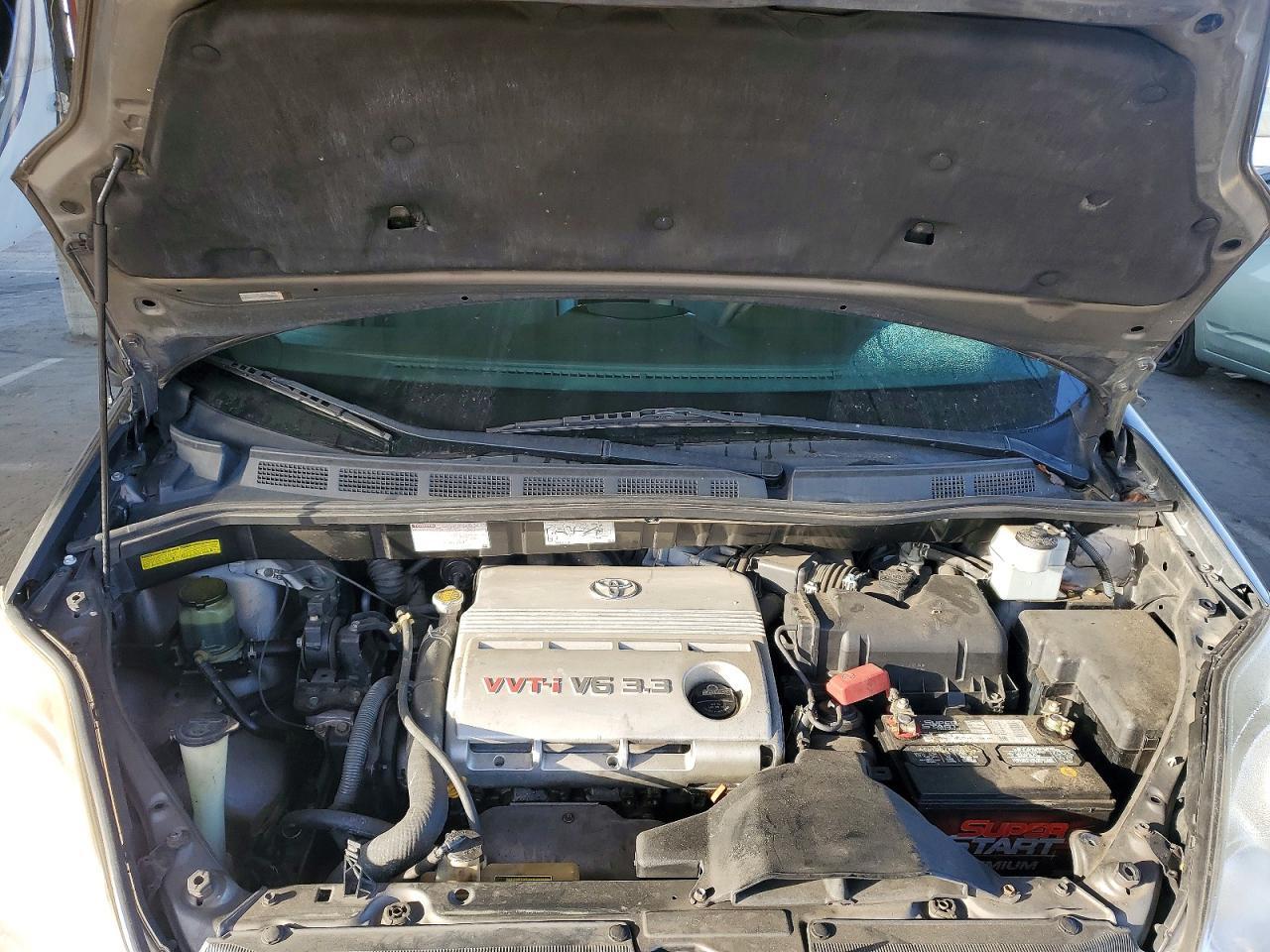 2004 TOYOTA SIENNA