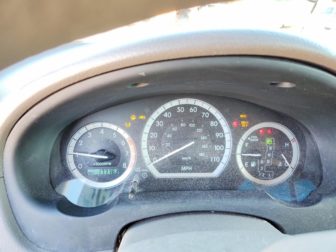 2005 TOYOTA SIENNA