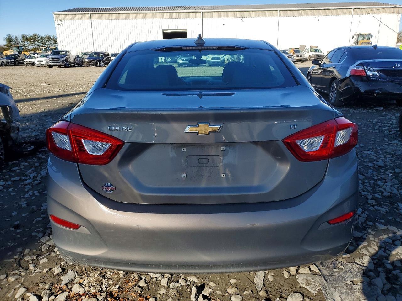 2017 CHEVROLET CRUZE