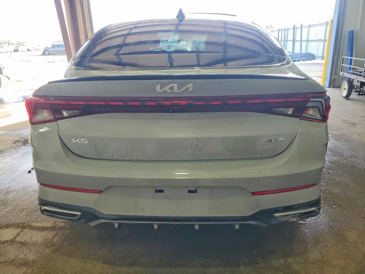 2023 KIA K5