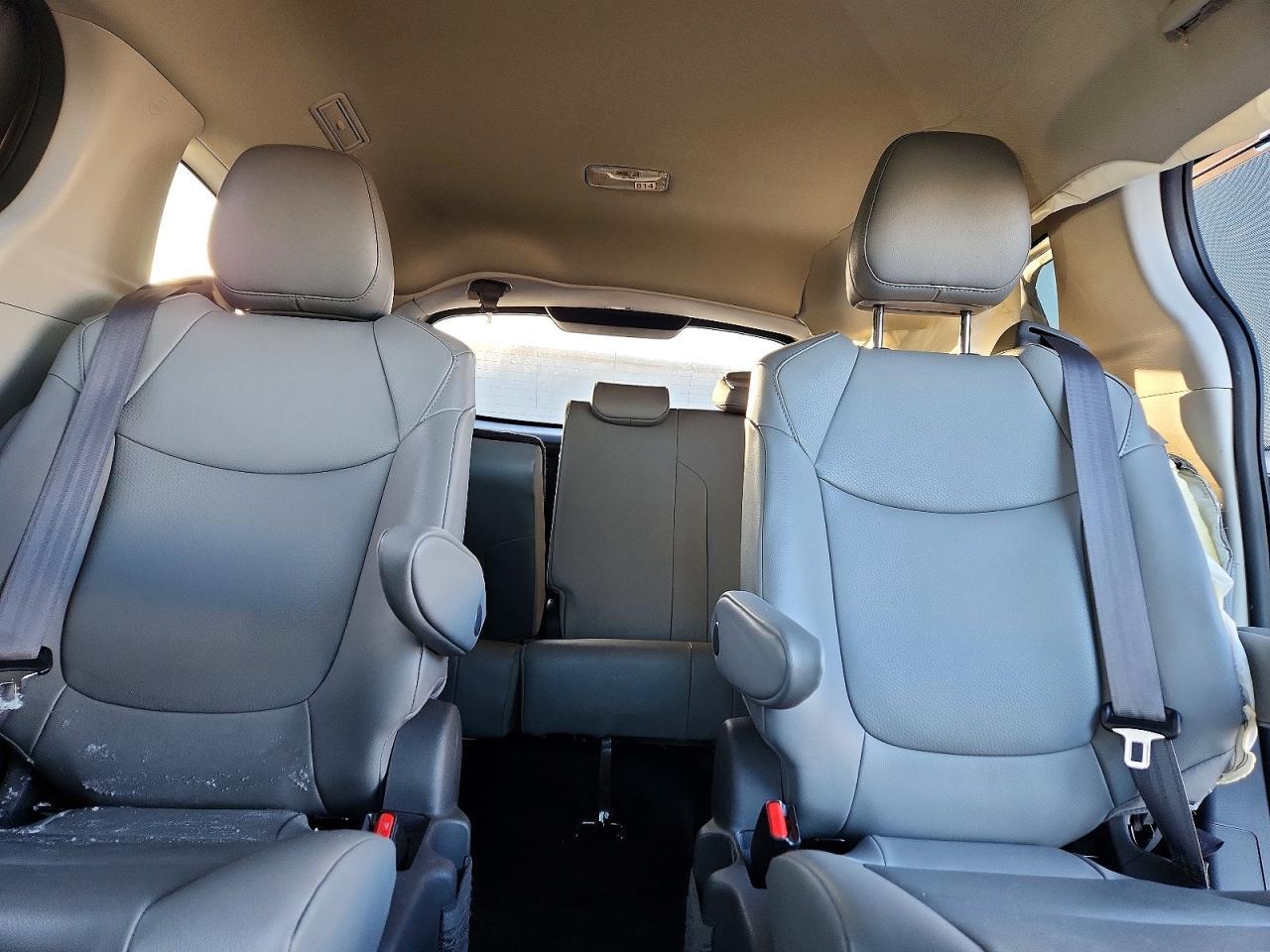 2021 TOYOTA SIENNA