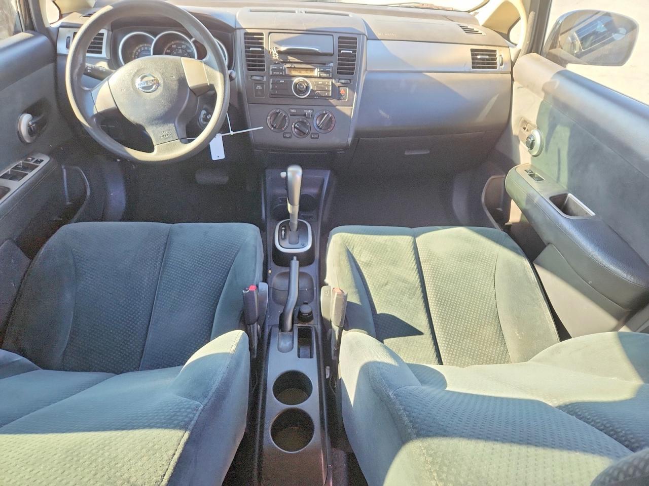 2011 NISSAN VERSA