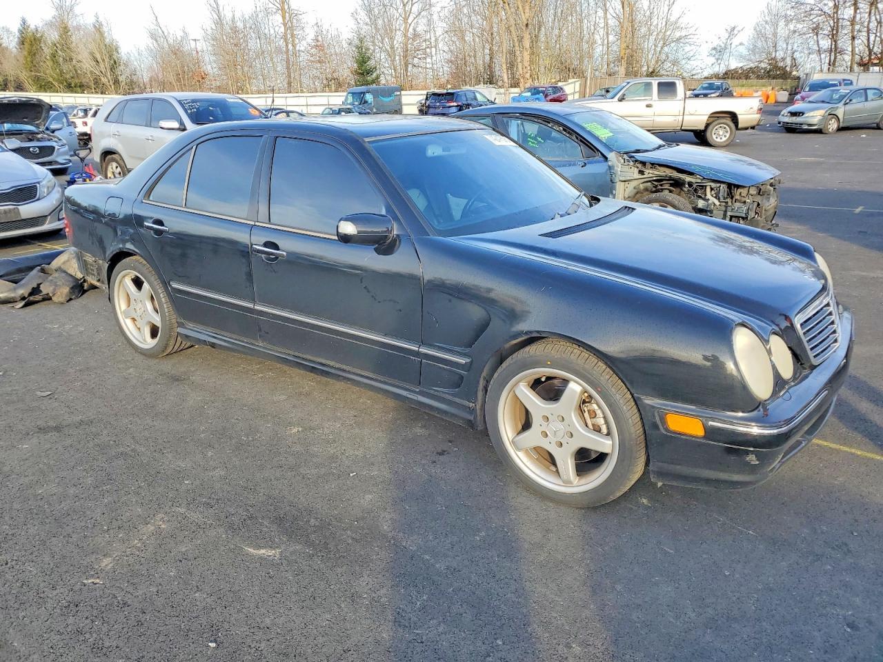 2001 MERCEDES-BENZ E-Class