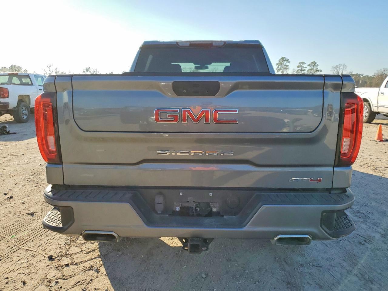 2021 GMC Sierra