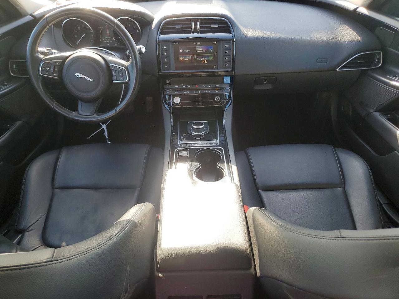 2017 JAGUAR XE