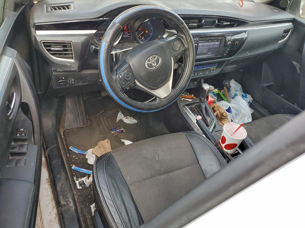 2016 TOYOTA COROLLA