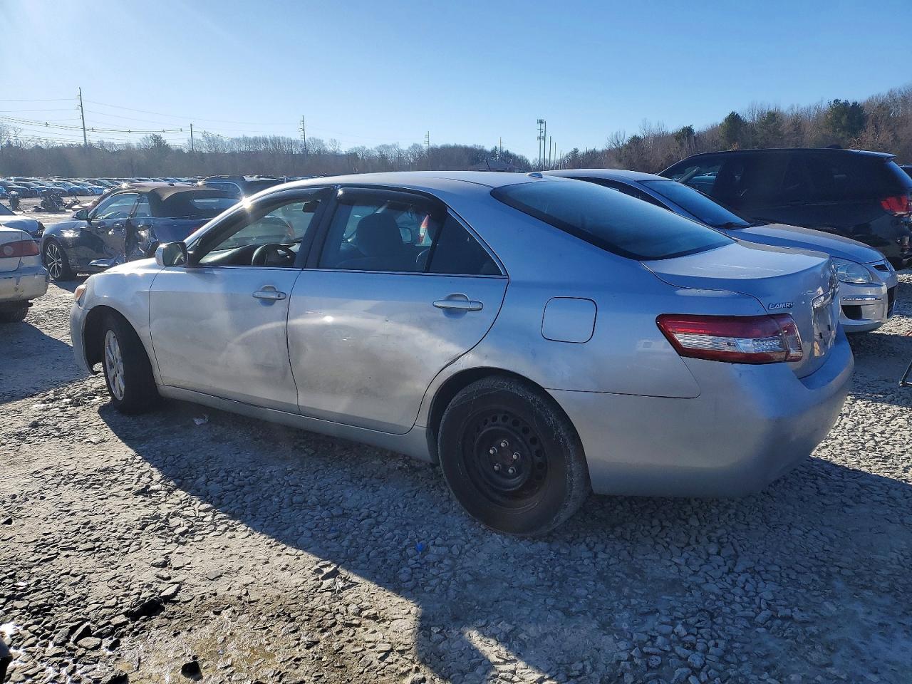 2011 TOYOTA CAMRY