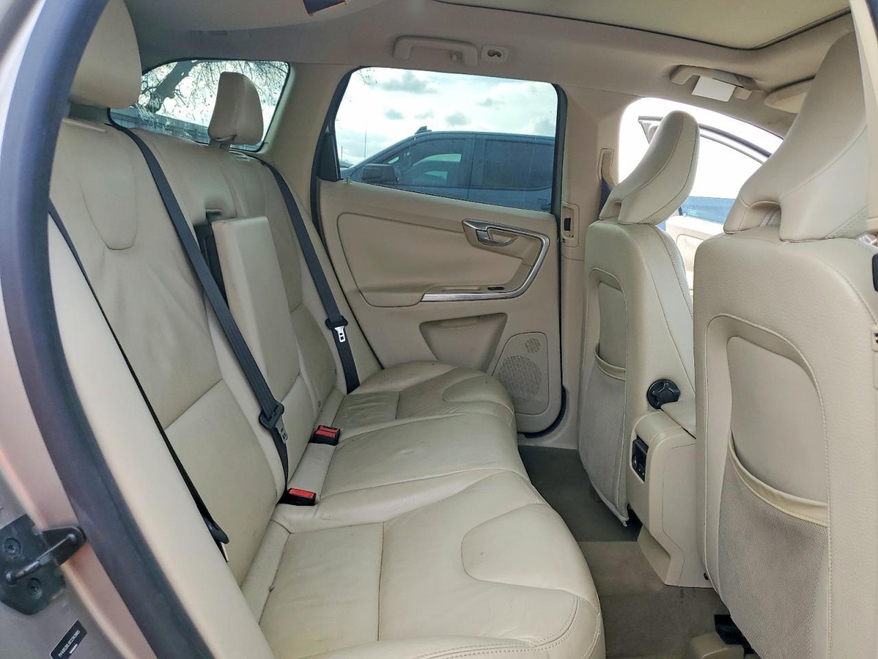 2012 VOLVO XC60