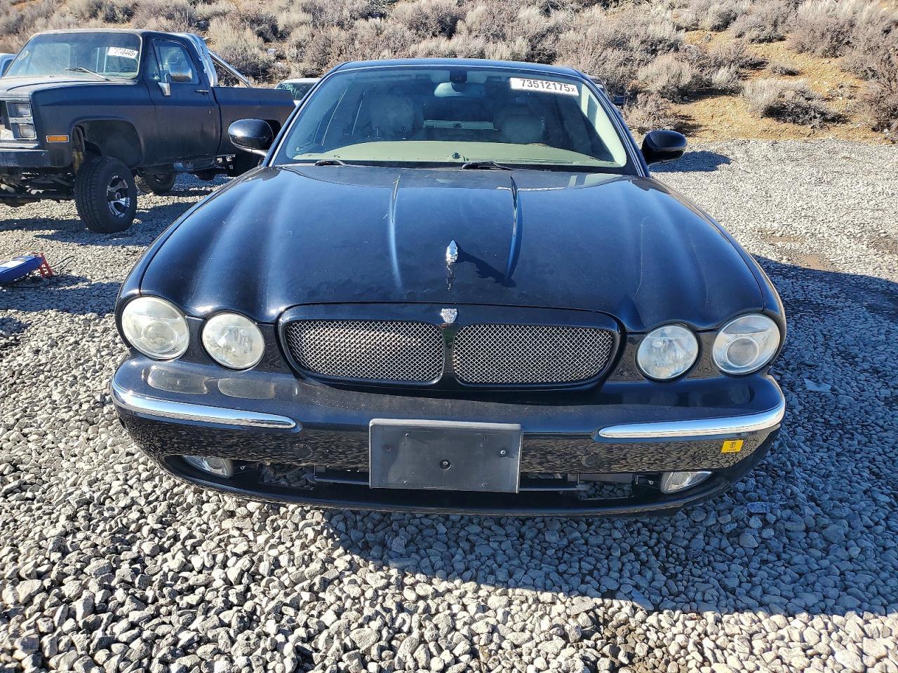 2004 JAGUAR Xj-Series