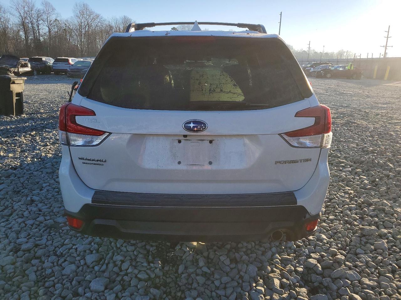 2021 SUBARU FORESTER
