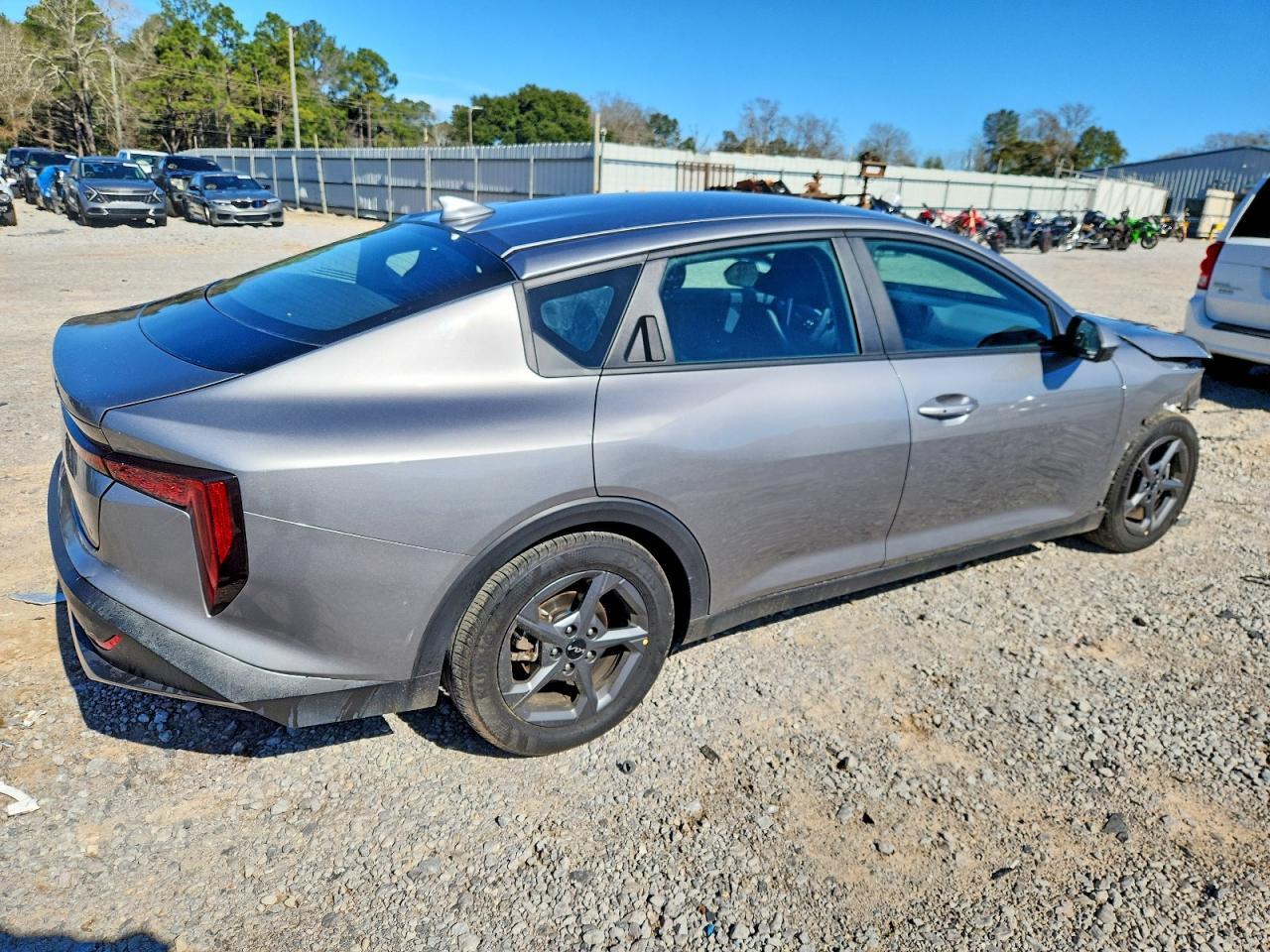 2025 KIA K4