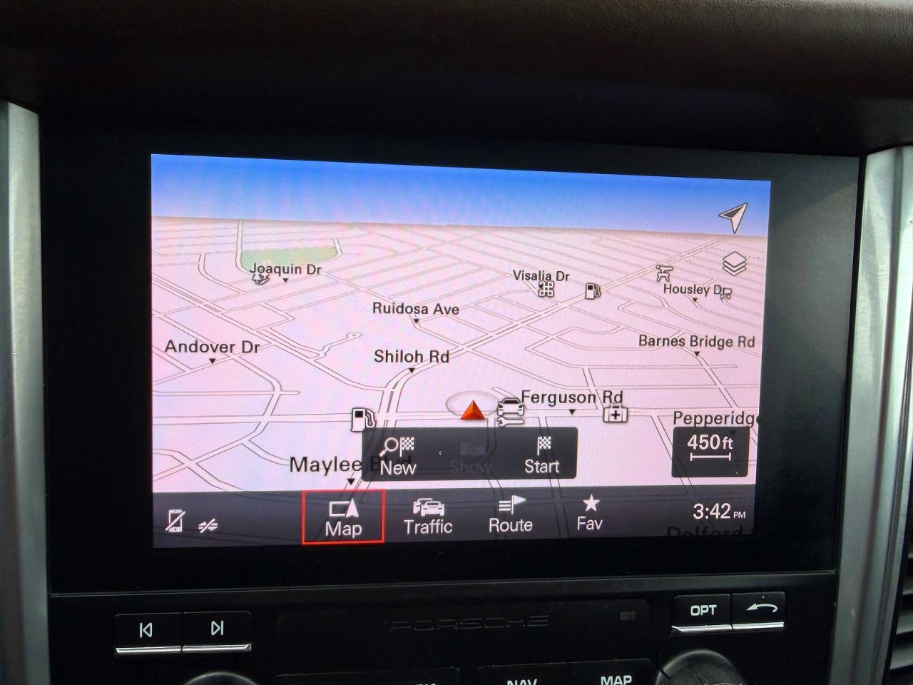 2017 PORSCHE Macan