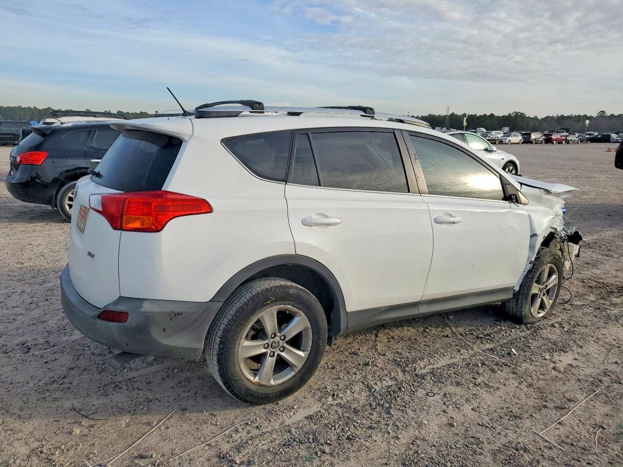 2015 TOYOTA RAV4
