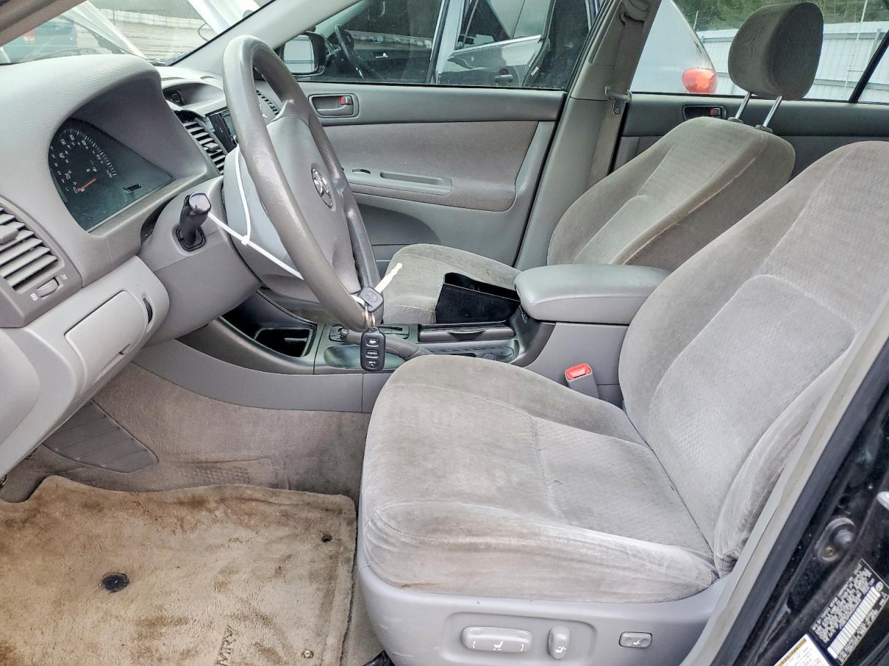 2004 TOYOTA CAMRY
