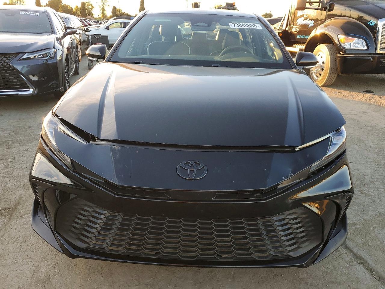 2025 TOYOTA CAMRY