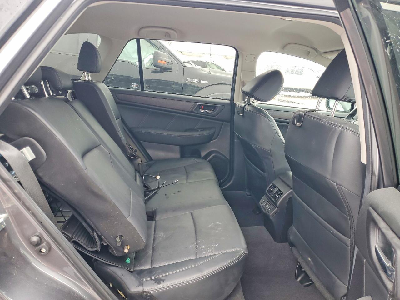 2019 SUBARU Outback