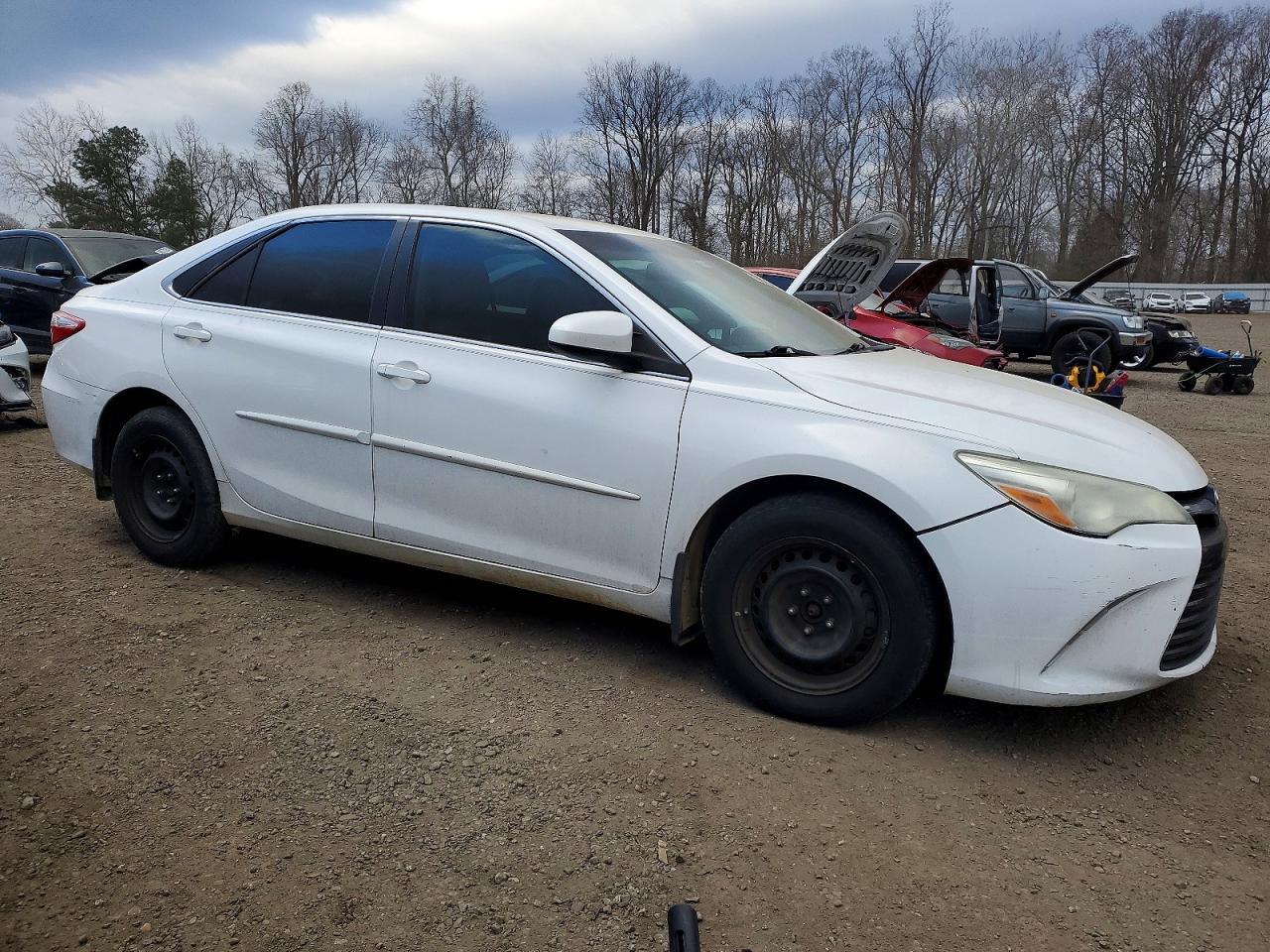 2015 TOYOTA CAMRY