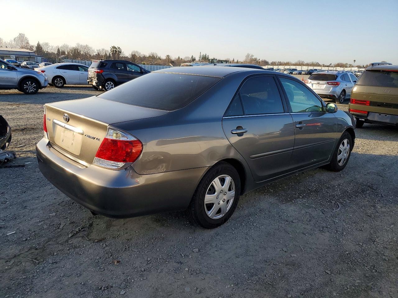 2005 TOYOTA CAMRY
