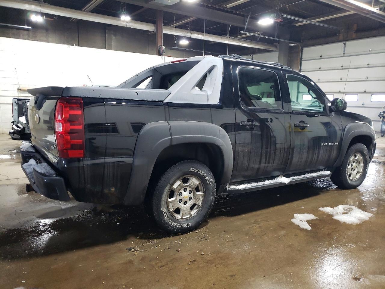 2011 CHEVROLET Avalanche