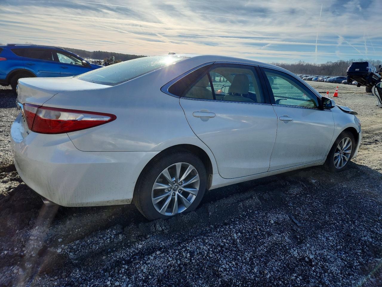 2015 TOYOTA CAMRY
