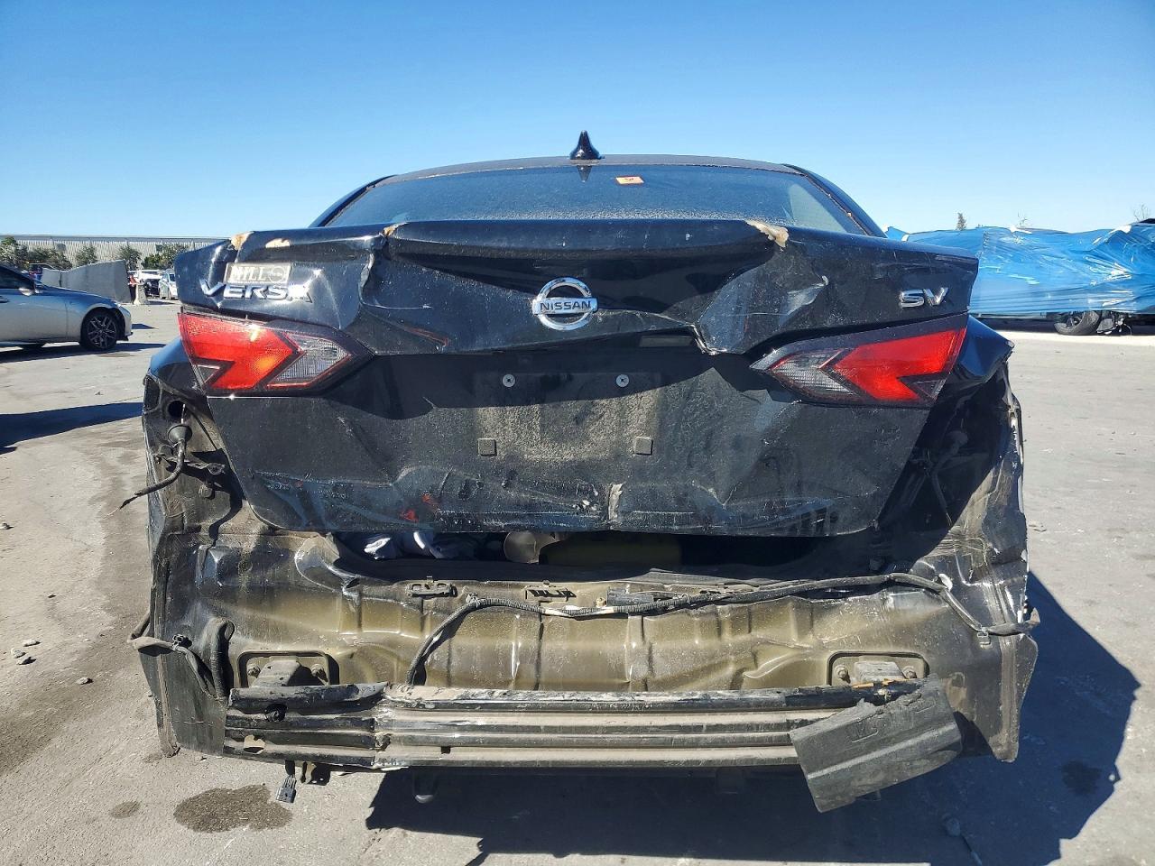 2021 NISSAN VERSA