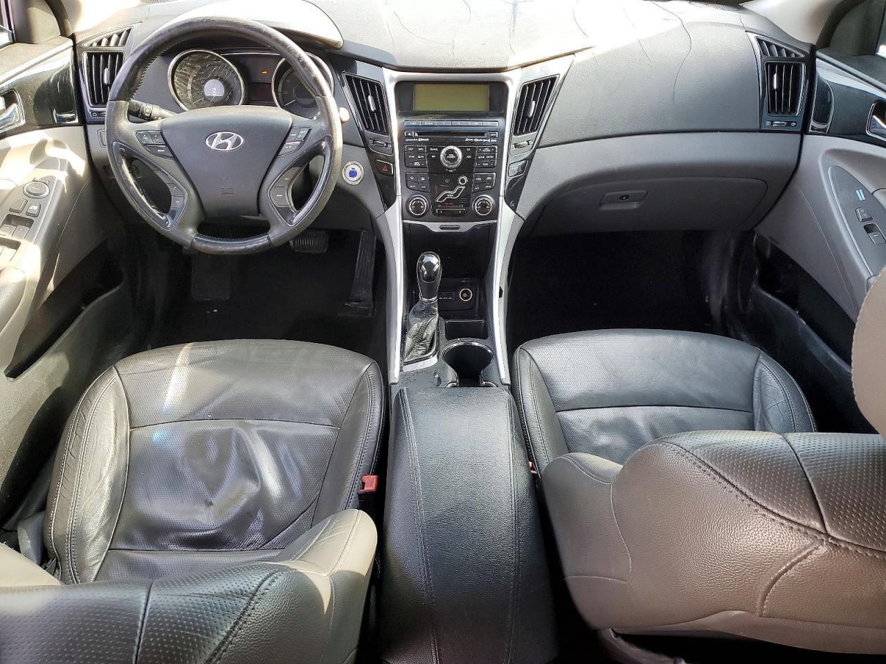 2011 HYUNDAI SONATA