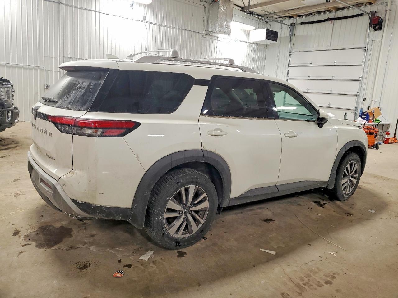 2022 NISSAN PATHFINDER