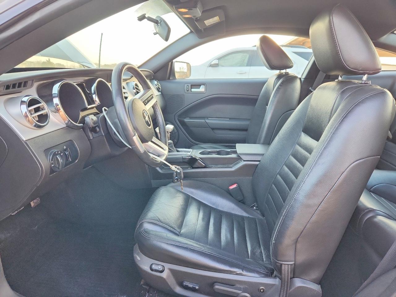 2005 FORD MUSTANG