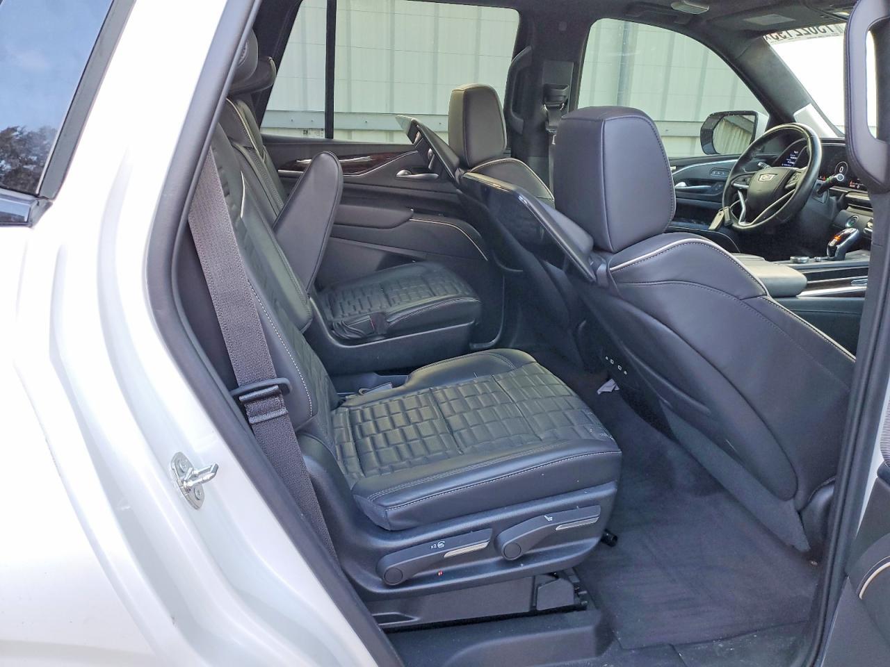 2023 CADILLAC ESCALADE