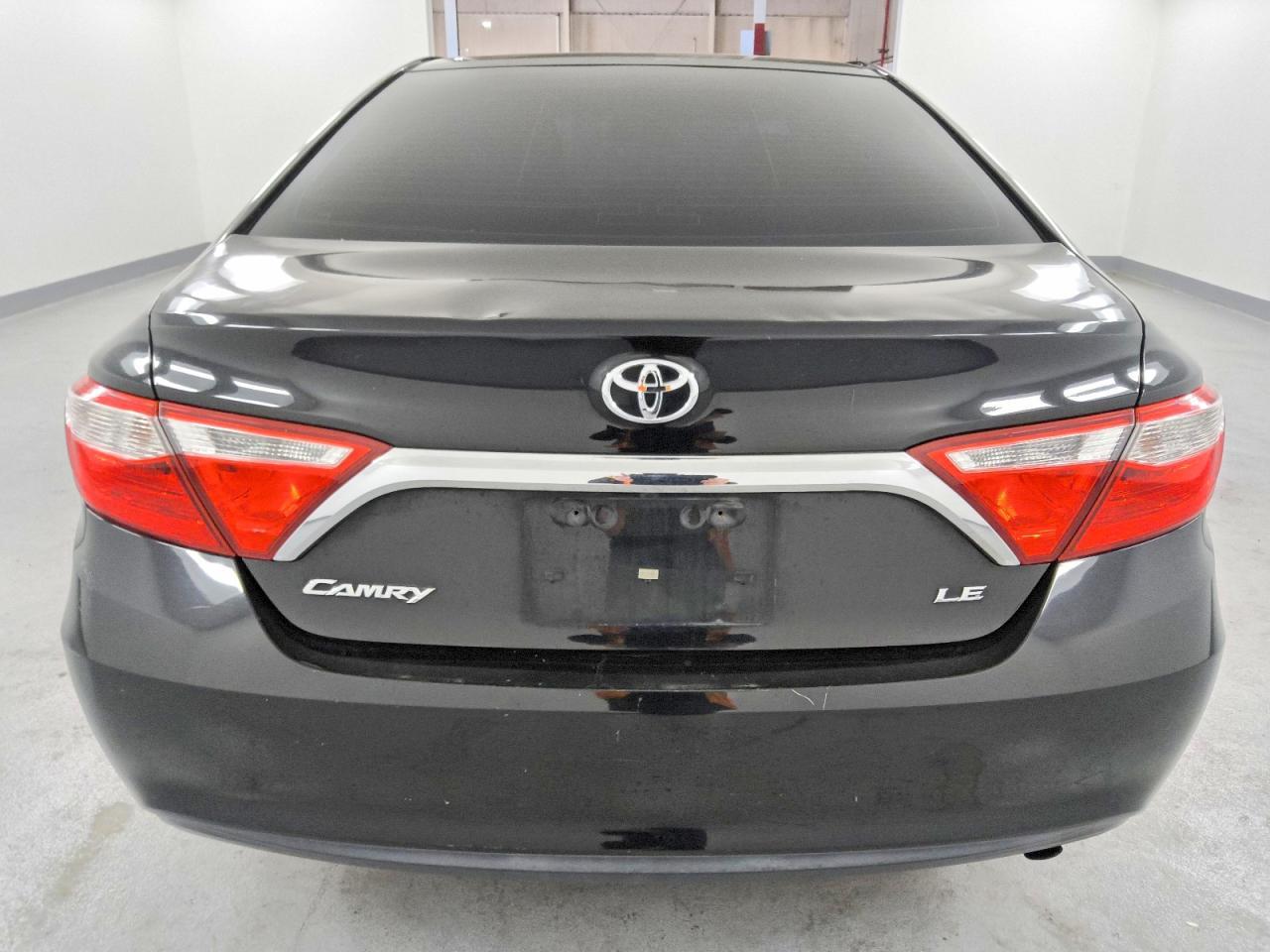 2016 TOYOTA CAMRY
