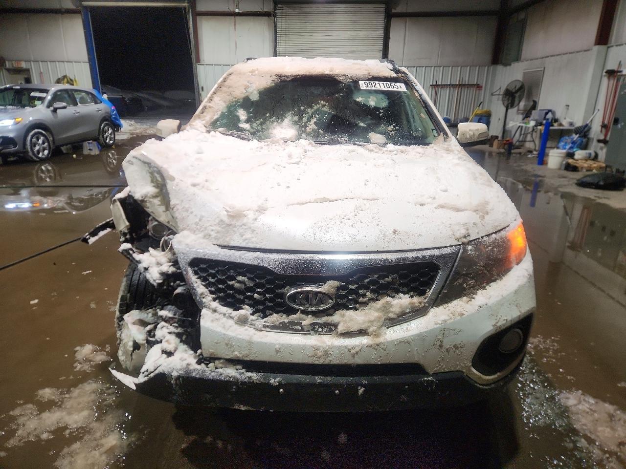 2011 KIA SORENTO