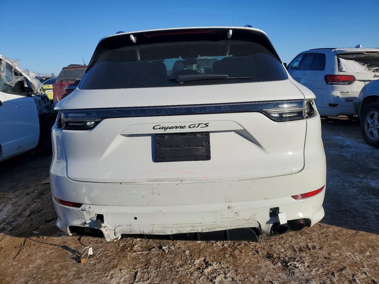 2021 PORSCHE CAYENNE
