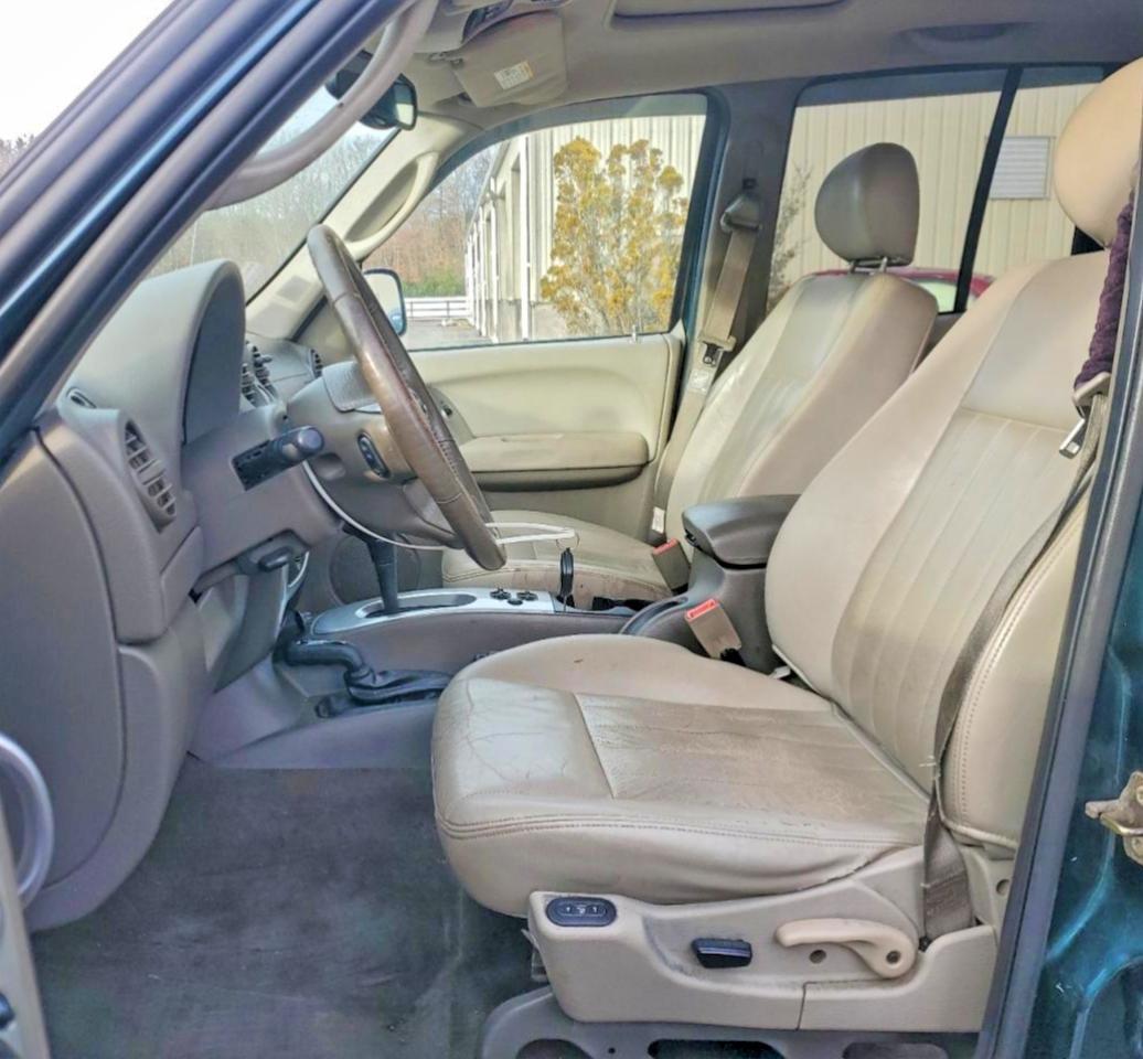 2005 JEEP Liberty