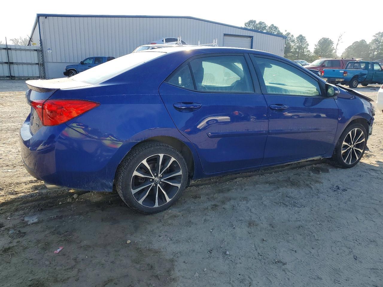 2017 TOYOTA COROLLA