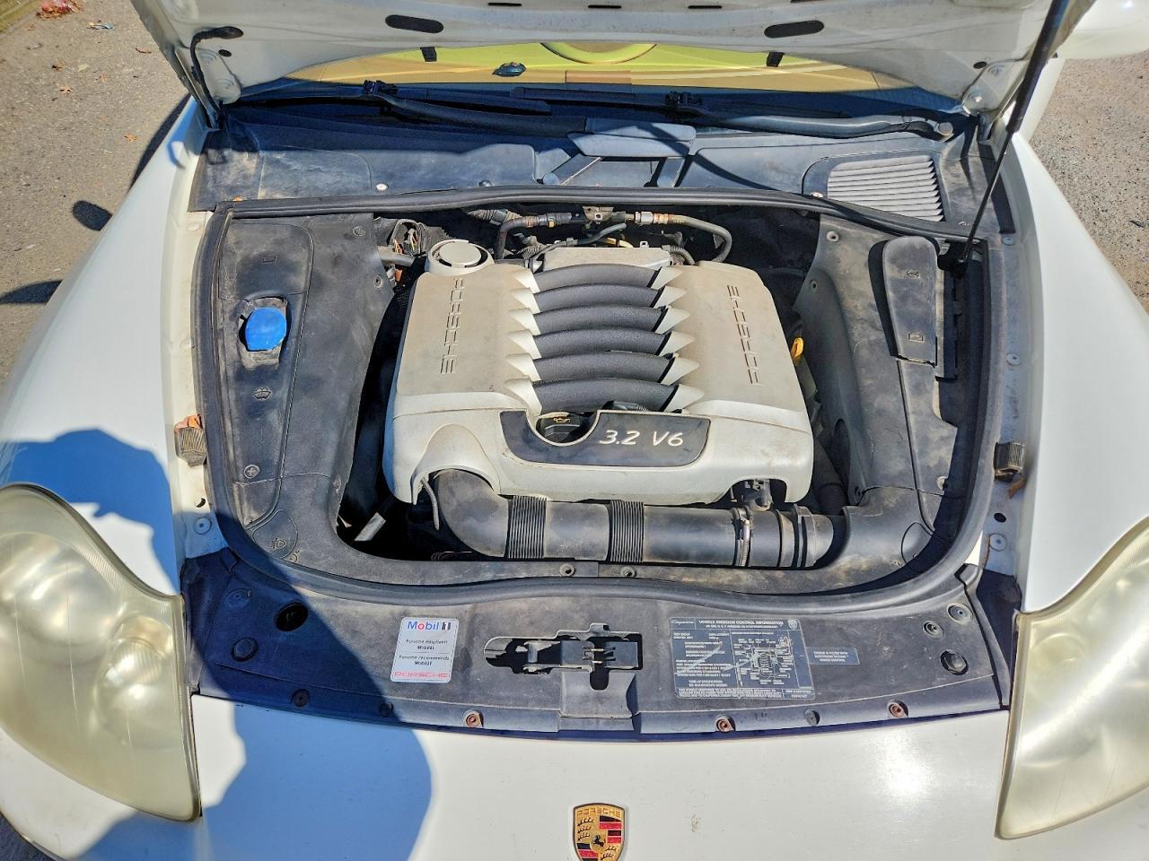 2005 PORSCHE CAYENNE