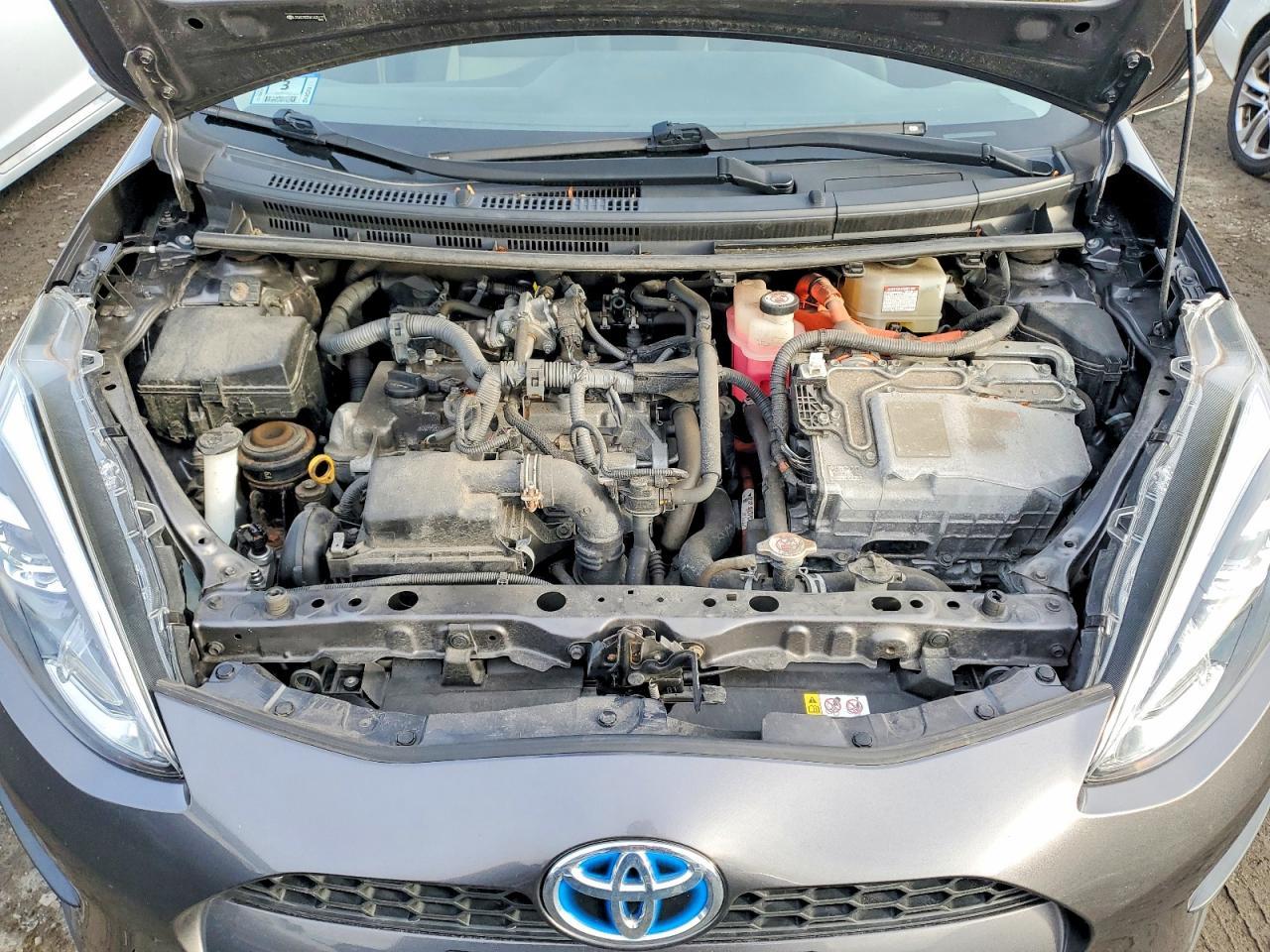 2019 TOYOTA Prius c