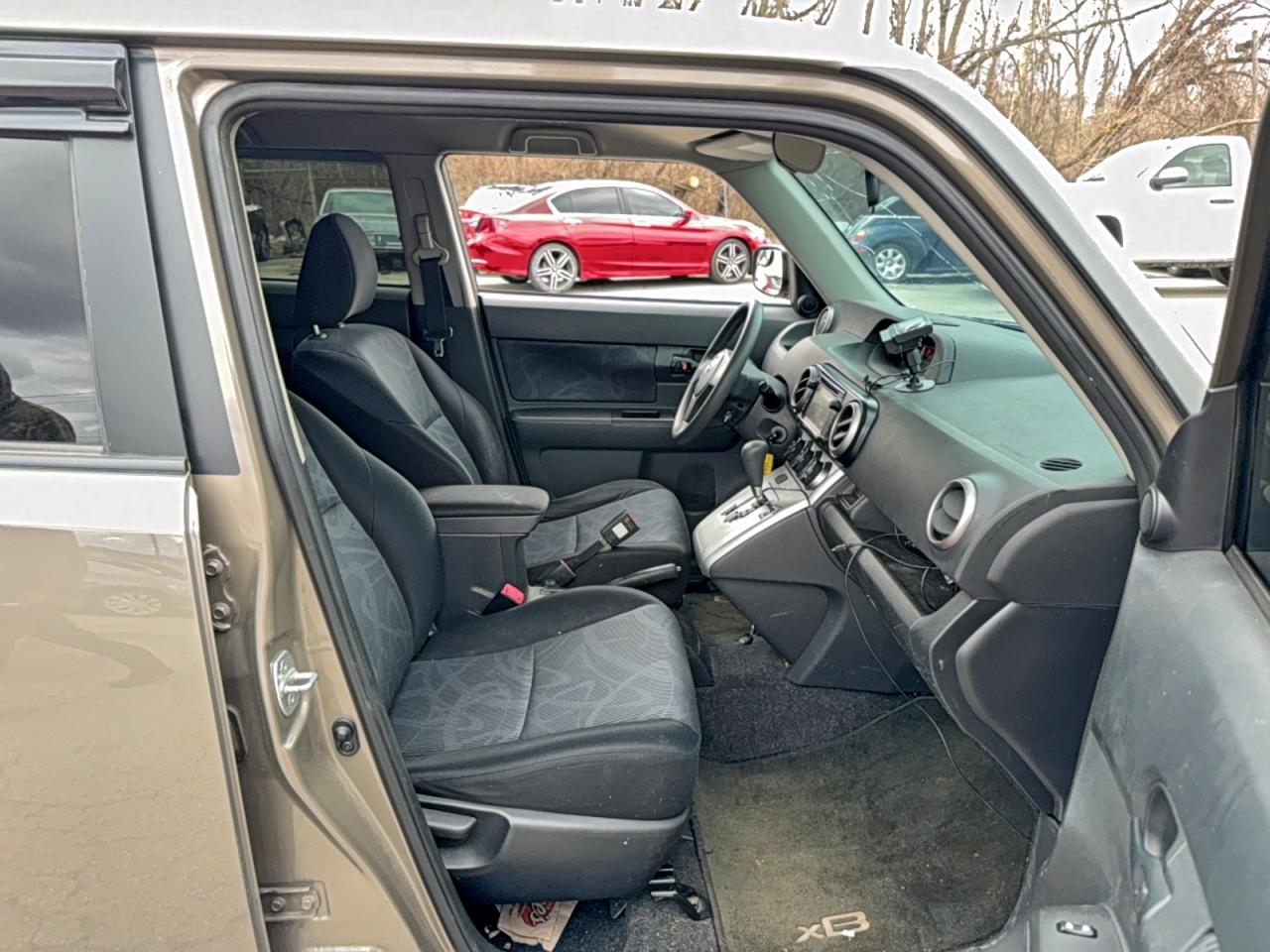 2012 TOYOTA SCION