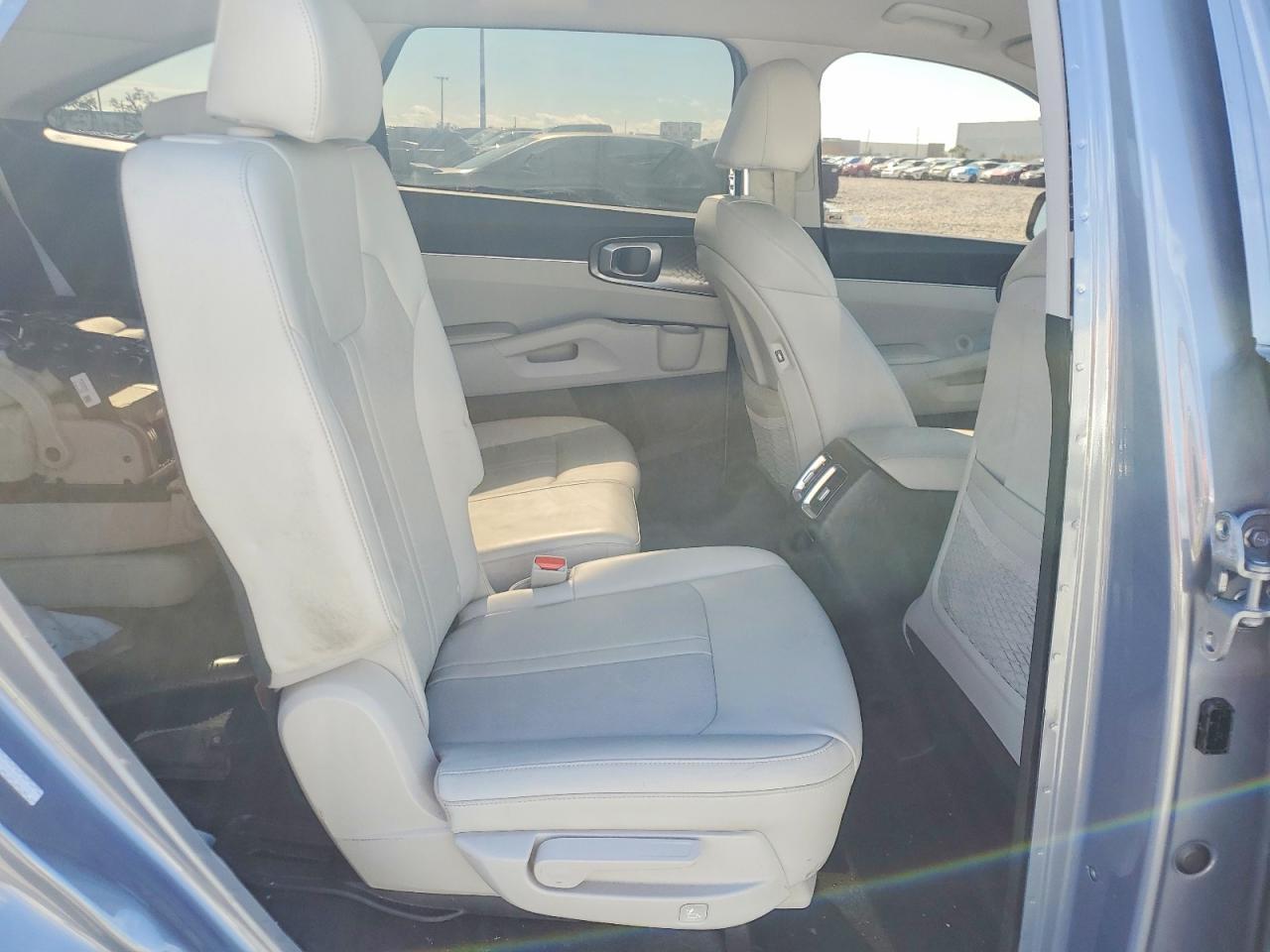 2023 KIA SORENTO