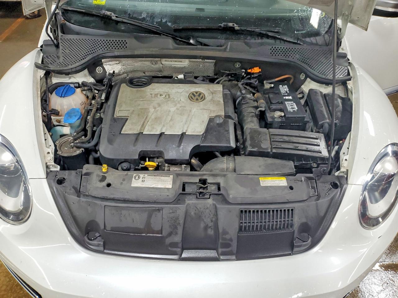 2014 VOLKSWAGEN Beetle