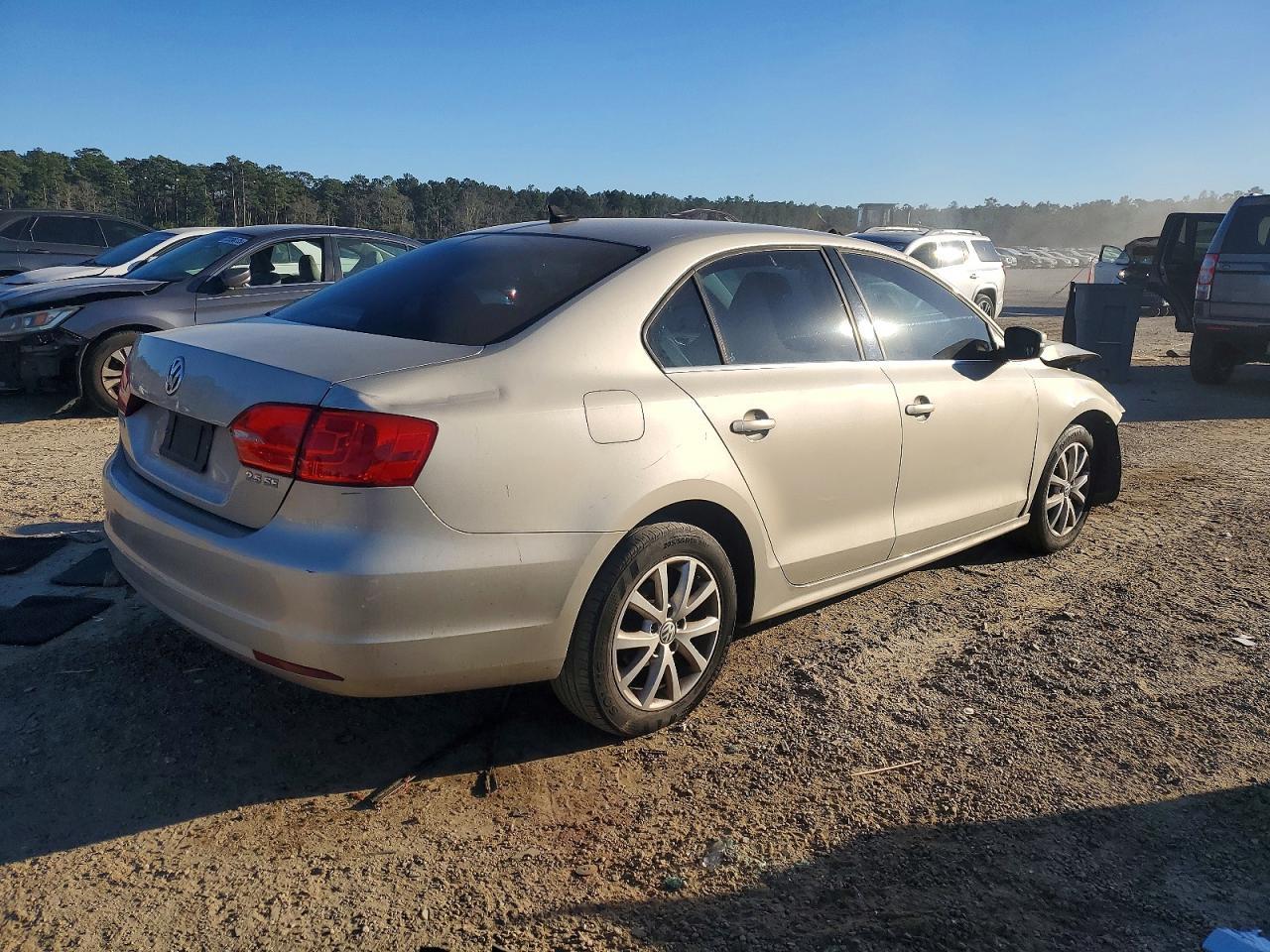 2013 VOLKSWAGEN JETTA