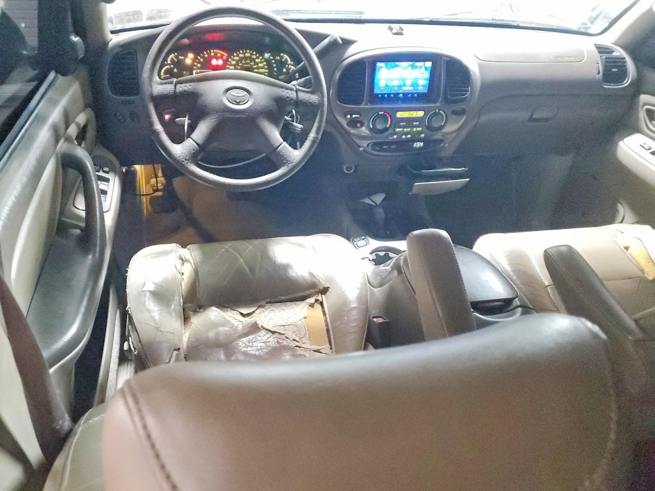 2002 TOYOTA Sequoia