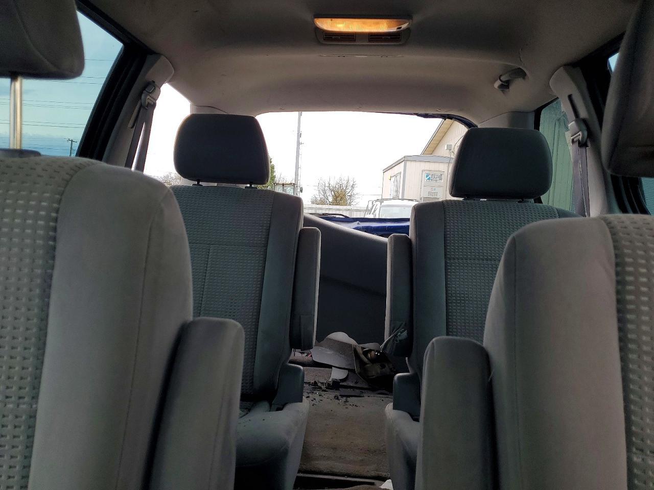 2005 MAZDA Mpv