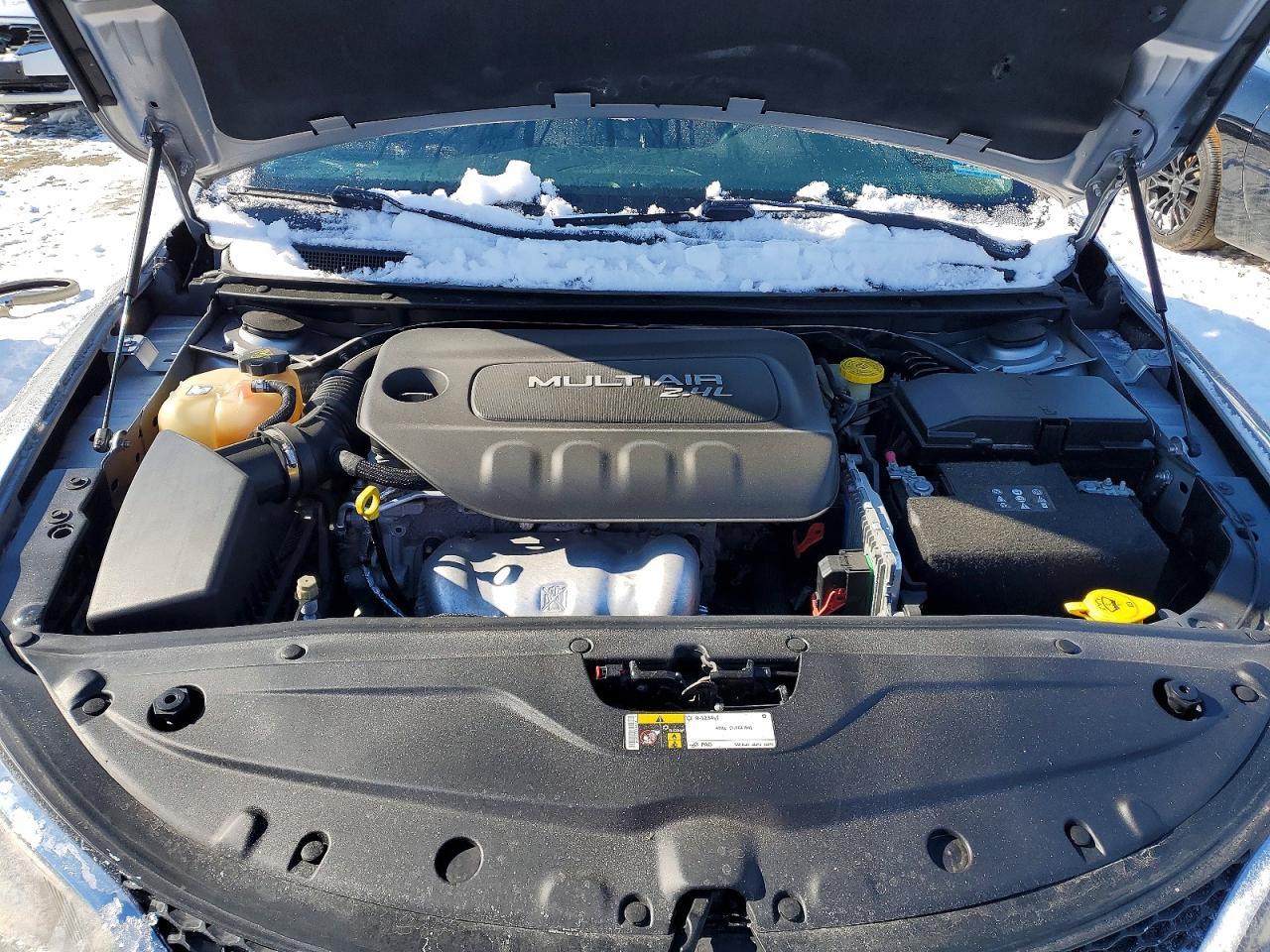 2016 CHRYSLER 200