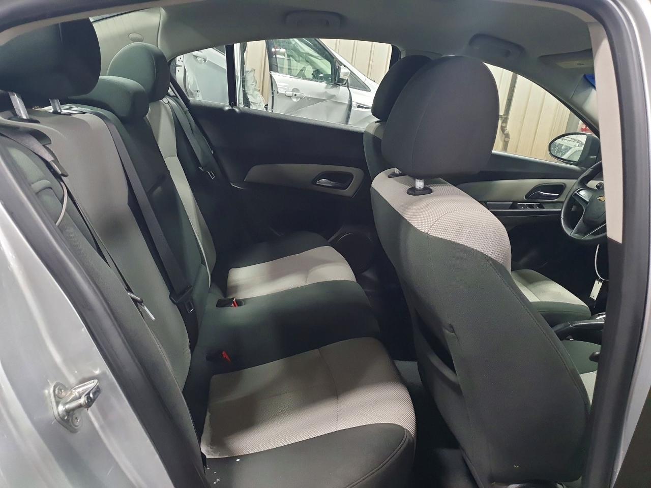 2011 CHEVROLET CRUZE