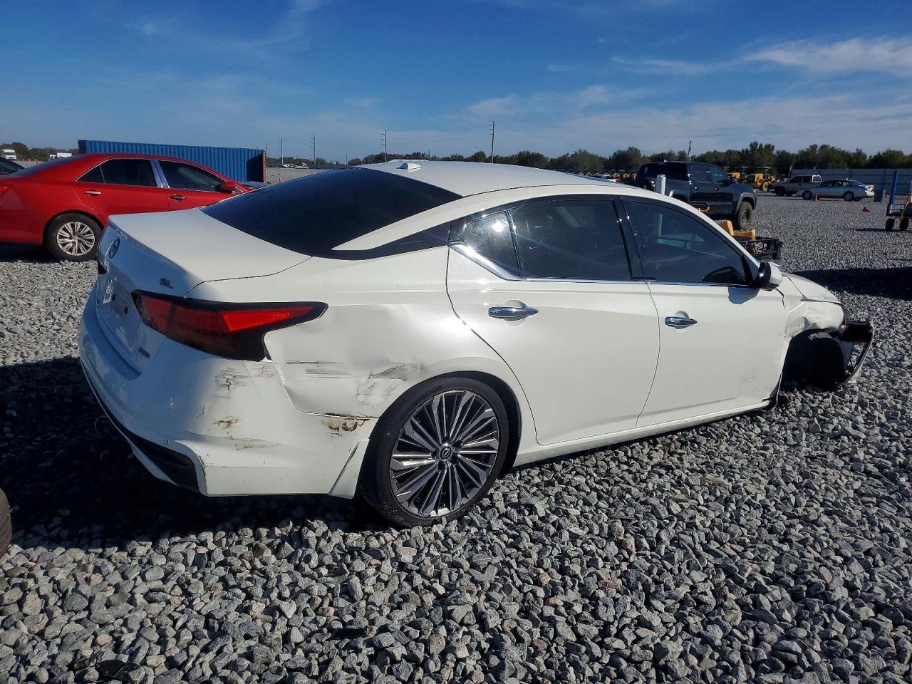 2024 NISSAN ALTIMA