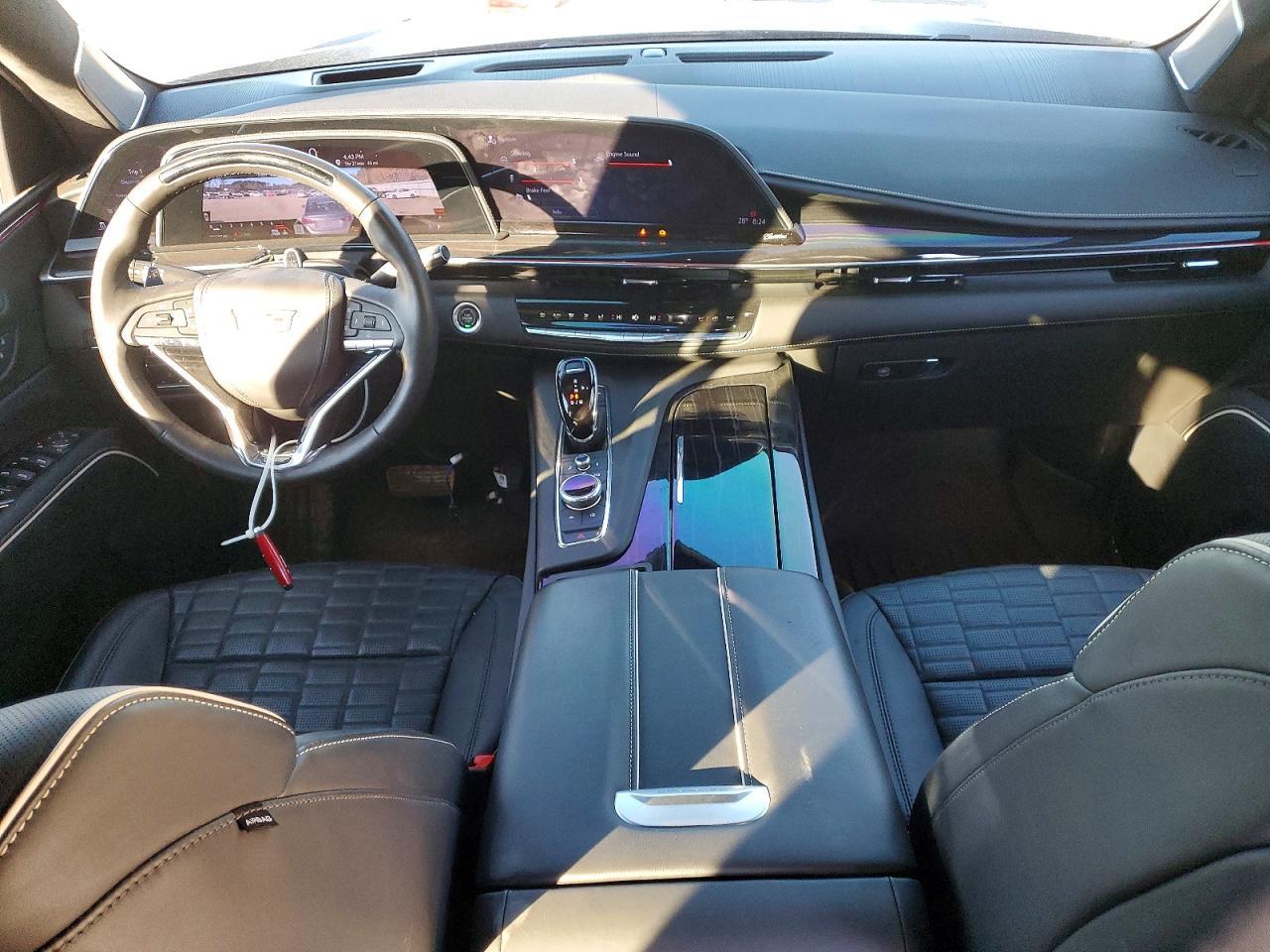 2024 CADILLAC ESCALADE