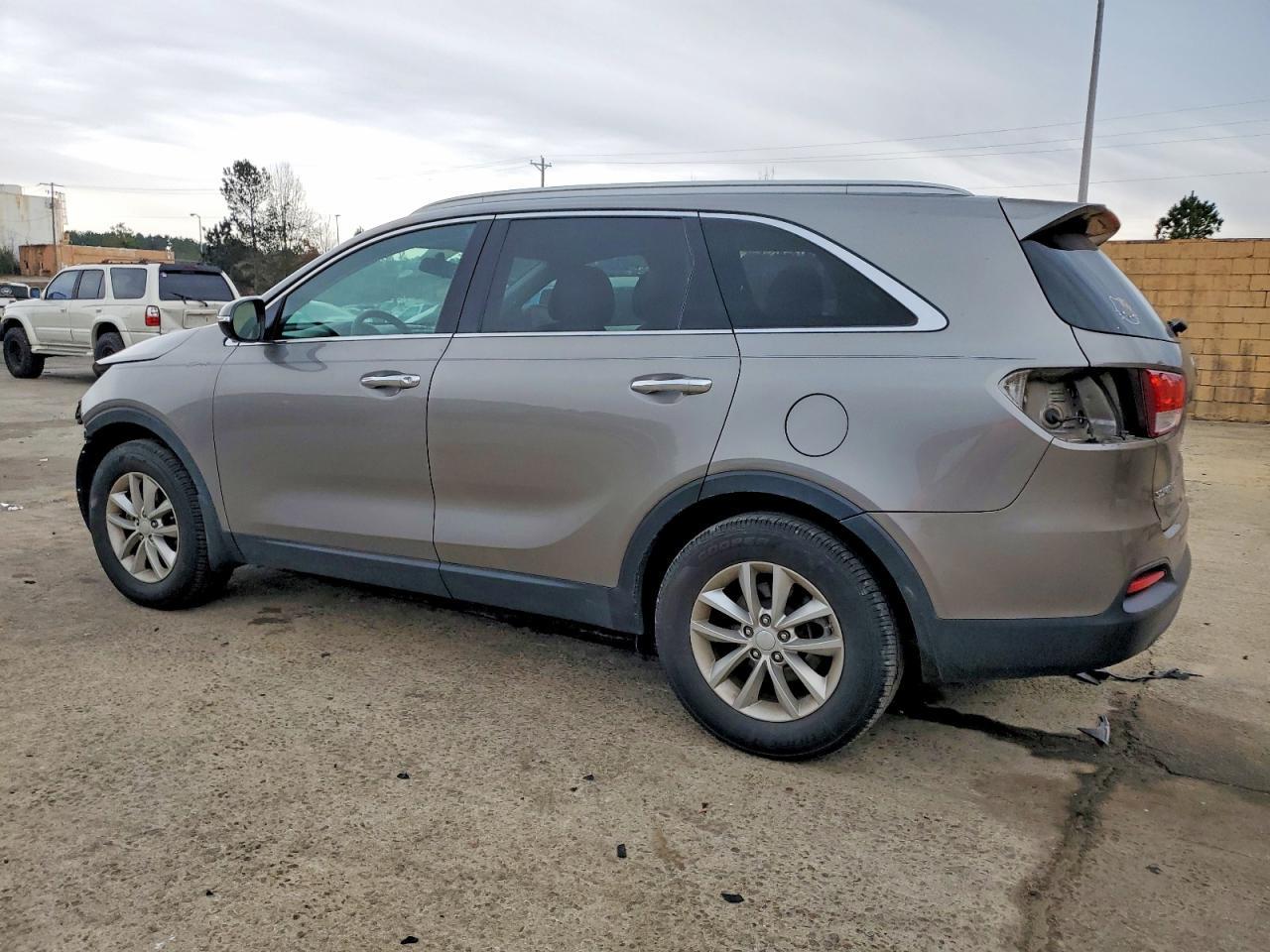 2016 KIA SORENTO