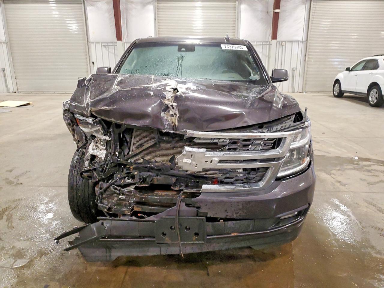 2016 CHEVROLET Suburban