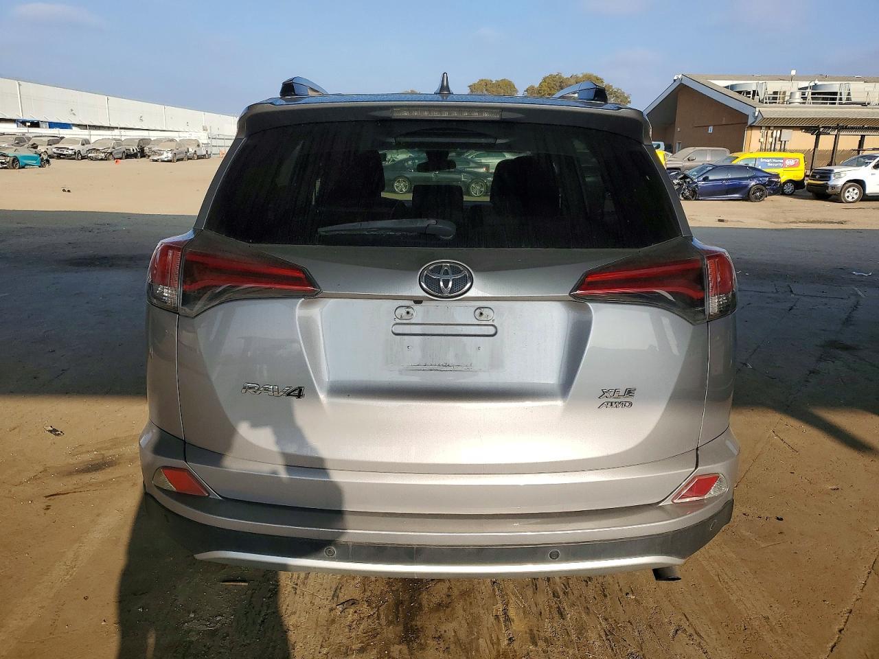 2016 TOYOTA RAV4
